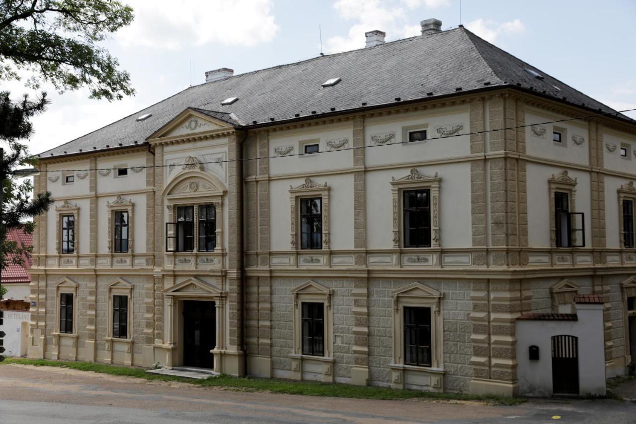 Historicke Apartmany Zelenohorska Posta Nepomuk Zewnętrze zdjęcie