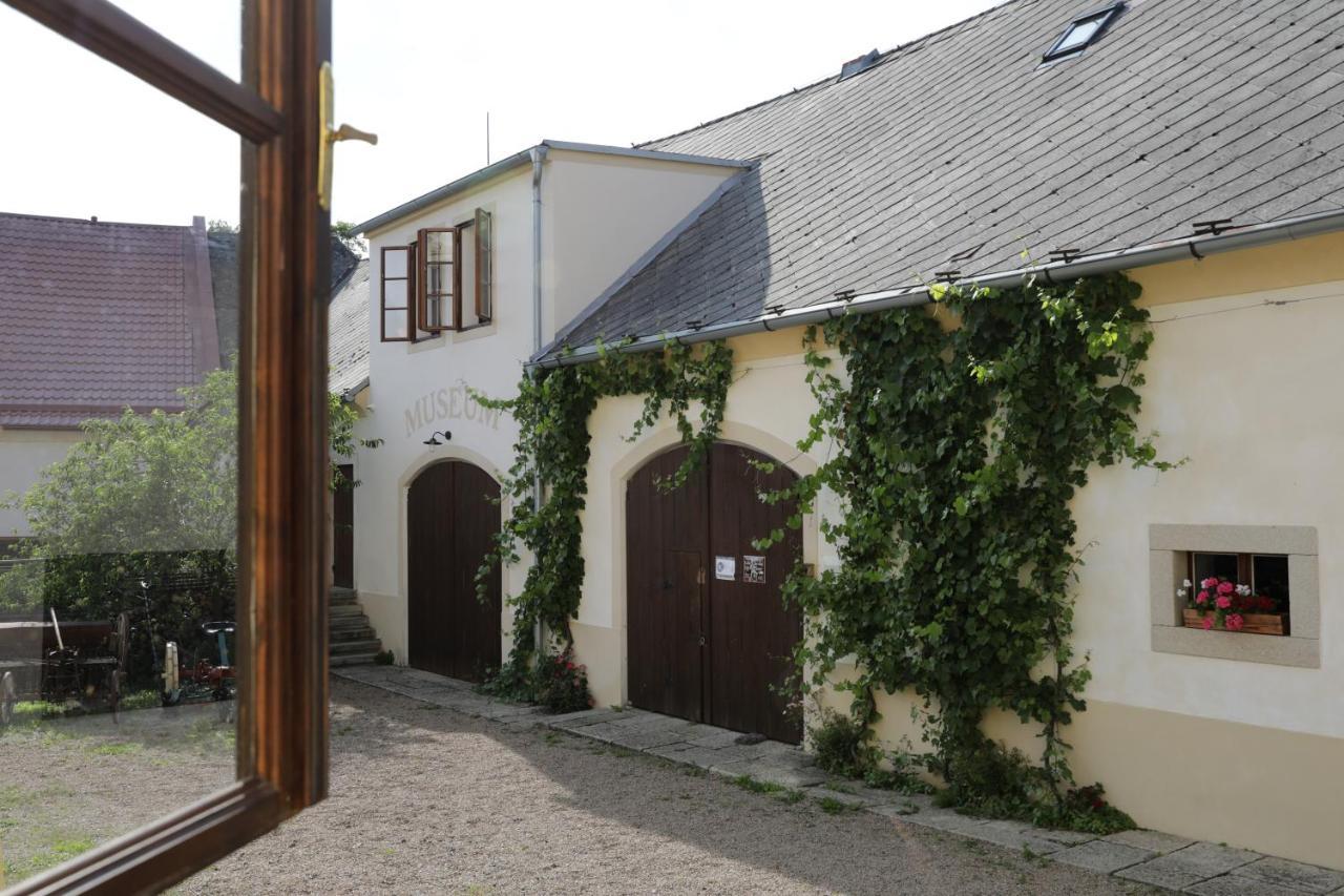 Historicke Apartmany Zelenohorska Posta Nepomuk Zewnętrze zdjęcie